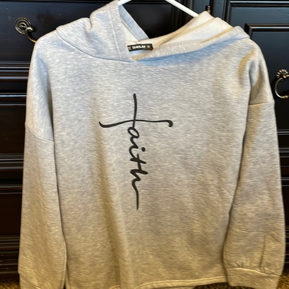 sheilay Tops - Sweatshirt